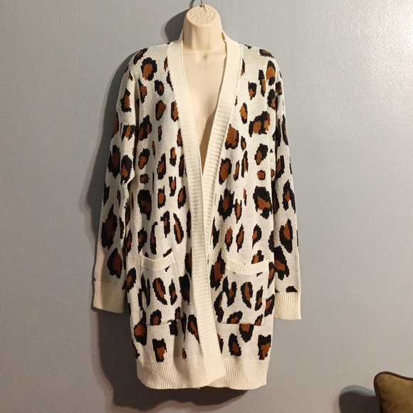 Leopard 🐆 print women's XL cardigan - Picture 5 of 16